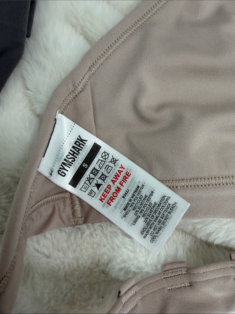 Gymshark Halter Sports Bra Mauve Taupe Light Support Bralette - Picture 3 of 3